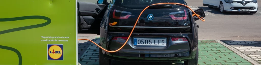 Cargador coche eléctrico Lidl carga rápida