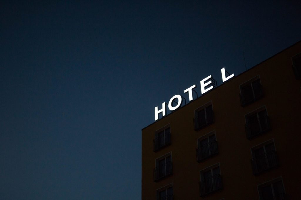 La recarga en los hoteles: Un beneficio y una necesidad